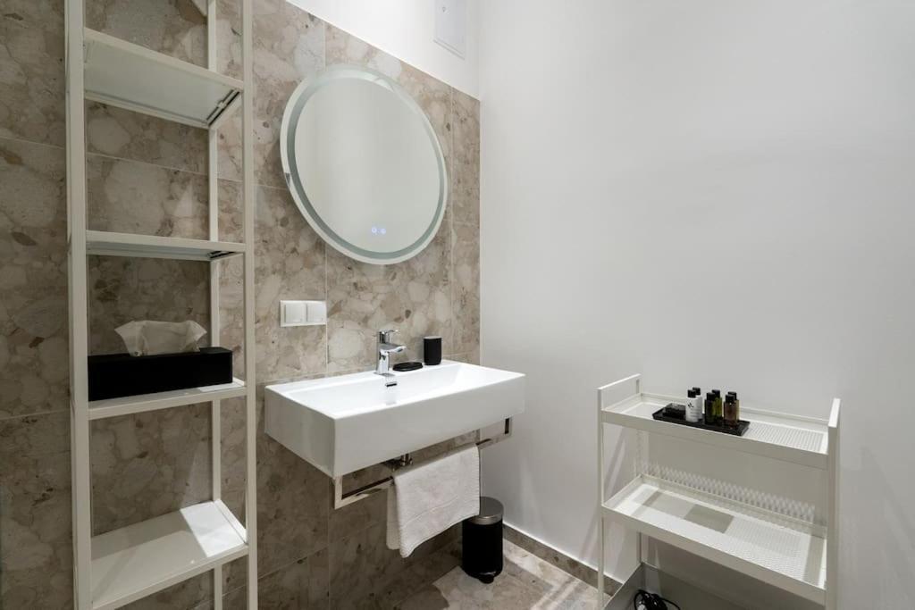 Artful 1Br Suite, City Nearby By Hm Βιέννη Εξωτερικό φωτογραφία